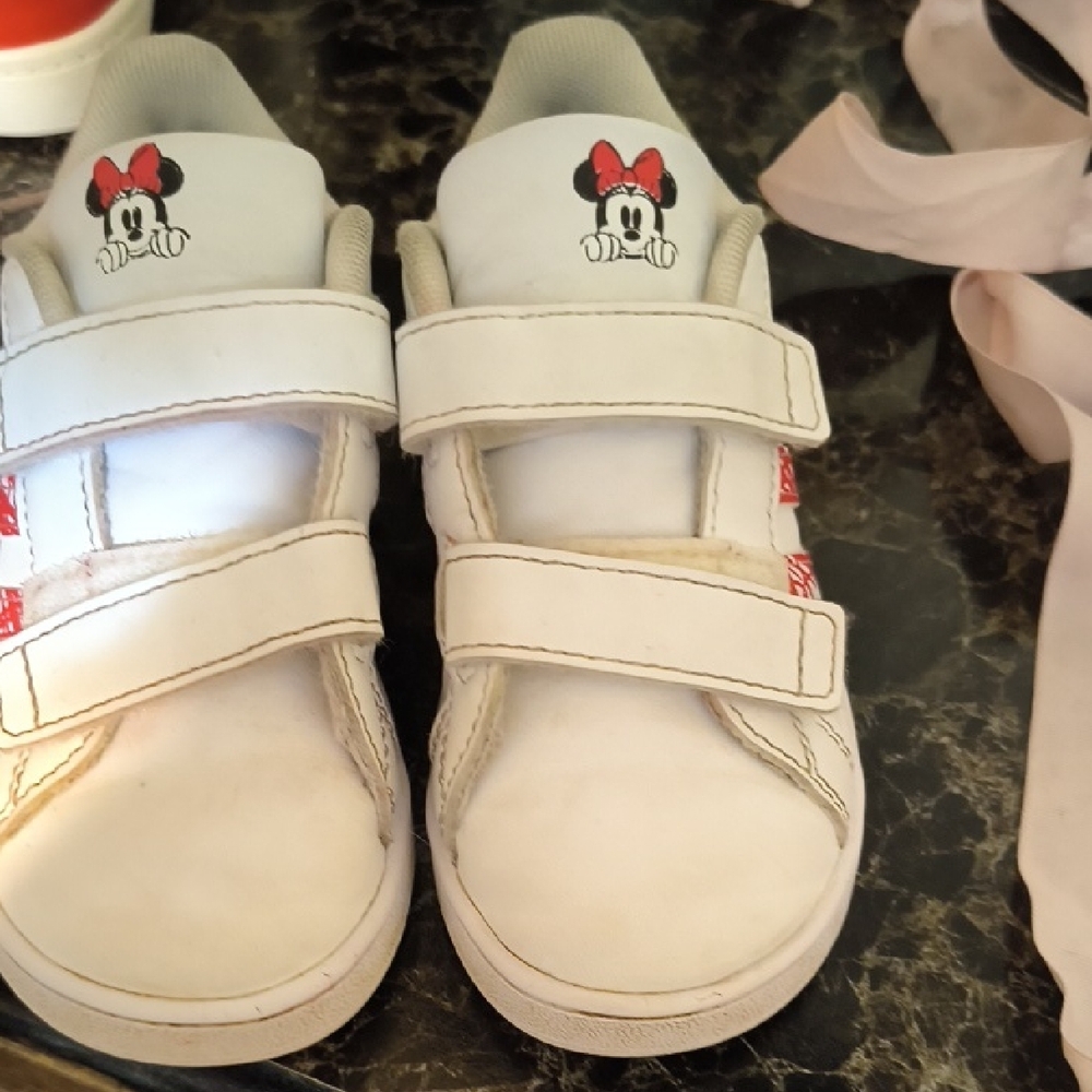 Adidas Kids' White and Red Minnie Mouse Sneakers - Picture 2 of 5